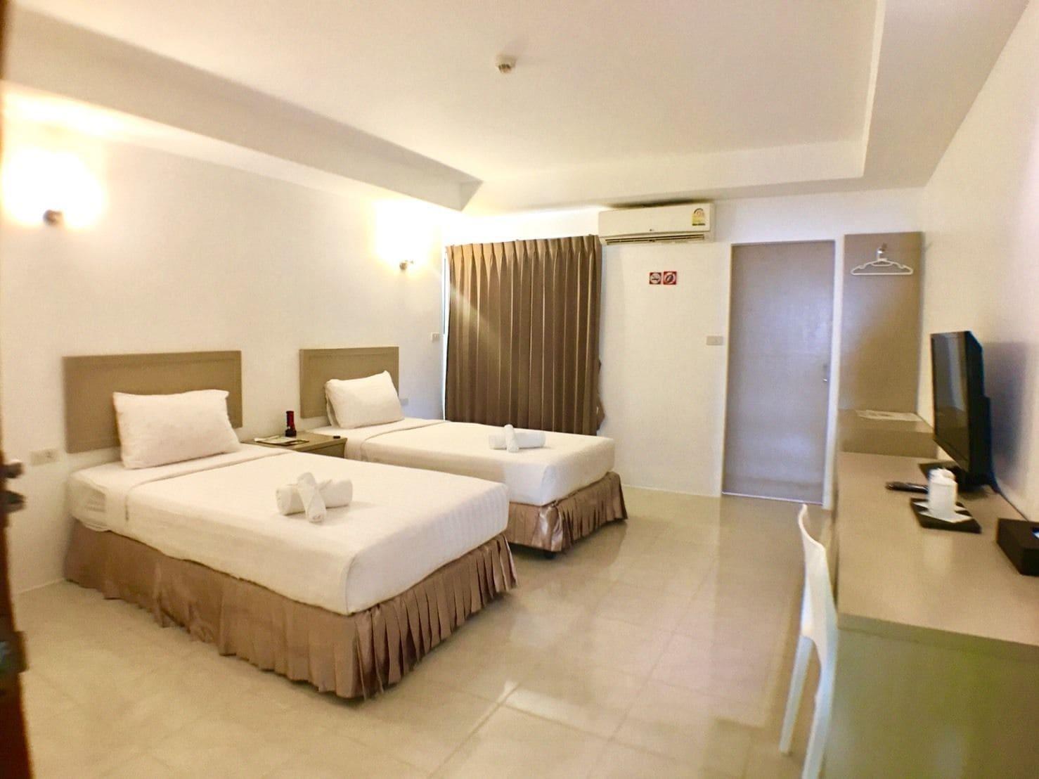 Trat Center Hotel Exterior foto